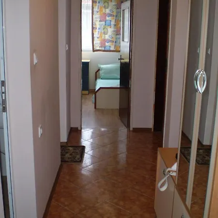Apartament Niki Apartment *